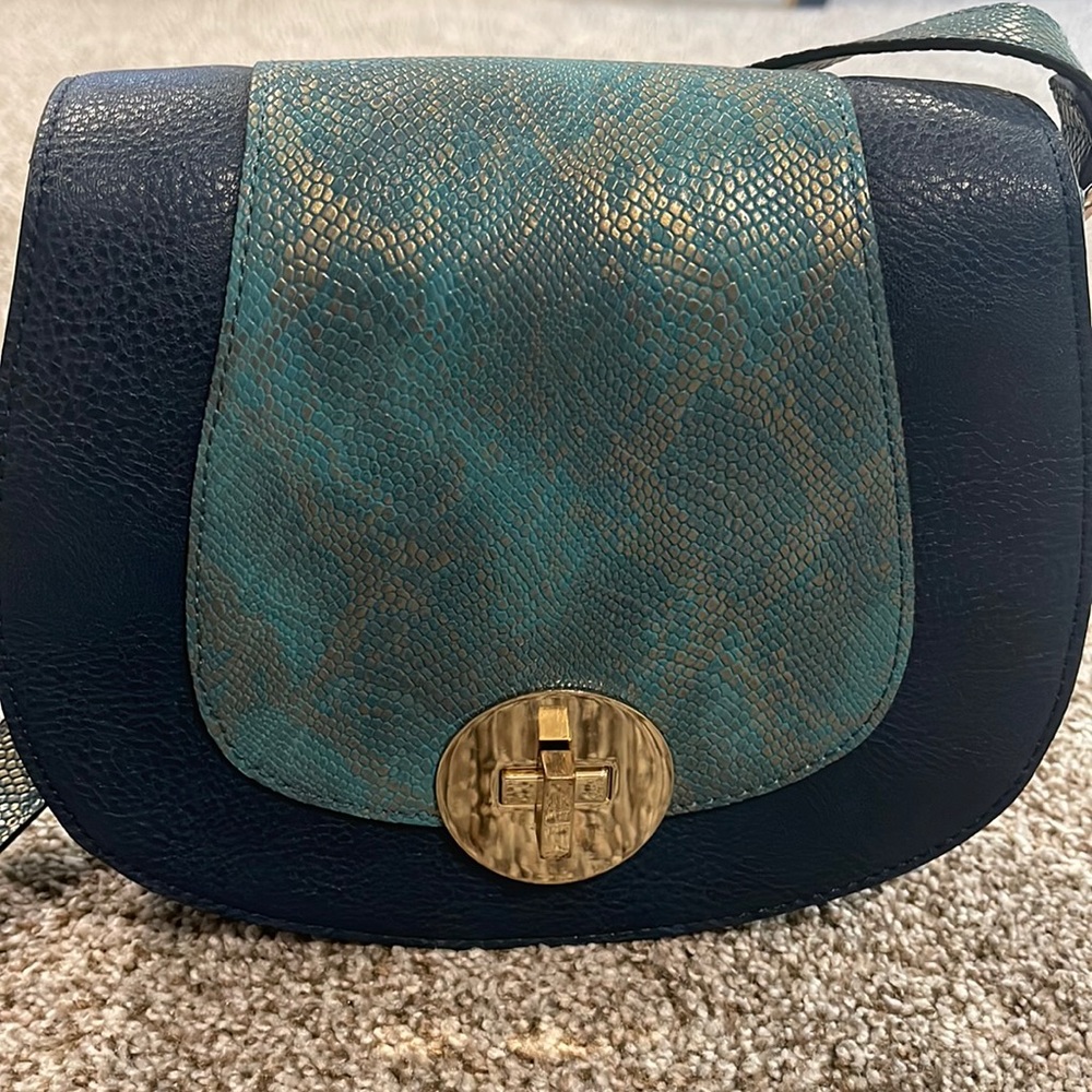 Neiman Marcus shoulder in blue with blue and gold lizard print